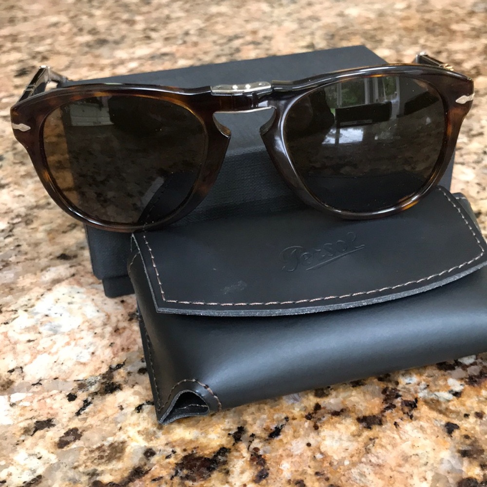 Persol Folding Tortoise Aviator Sunglasses - Picture 6 of 8